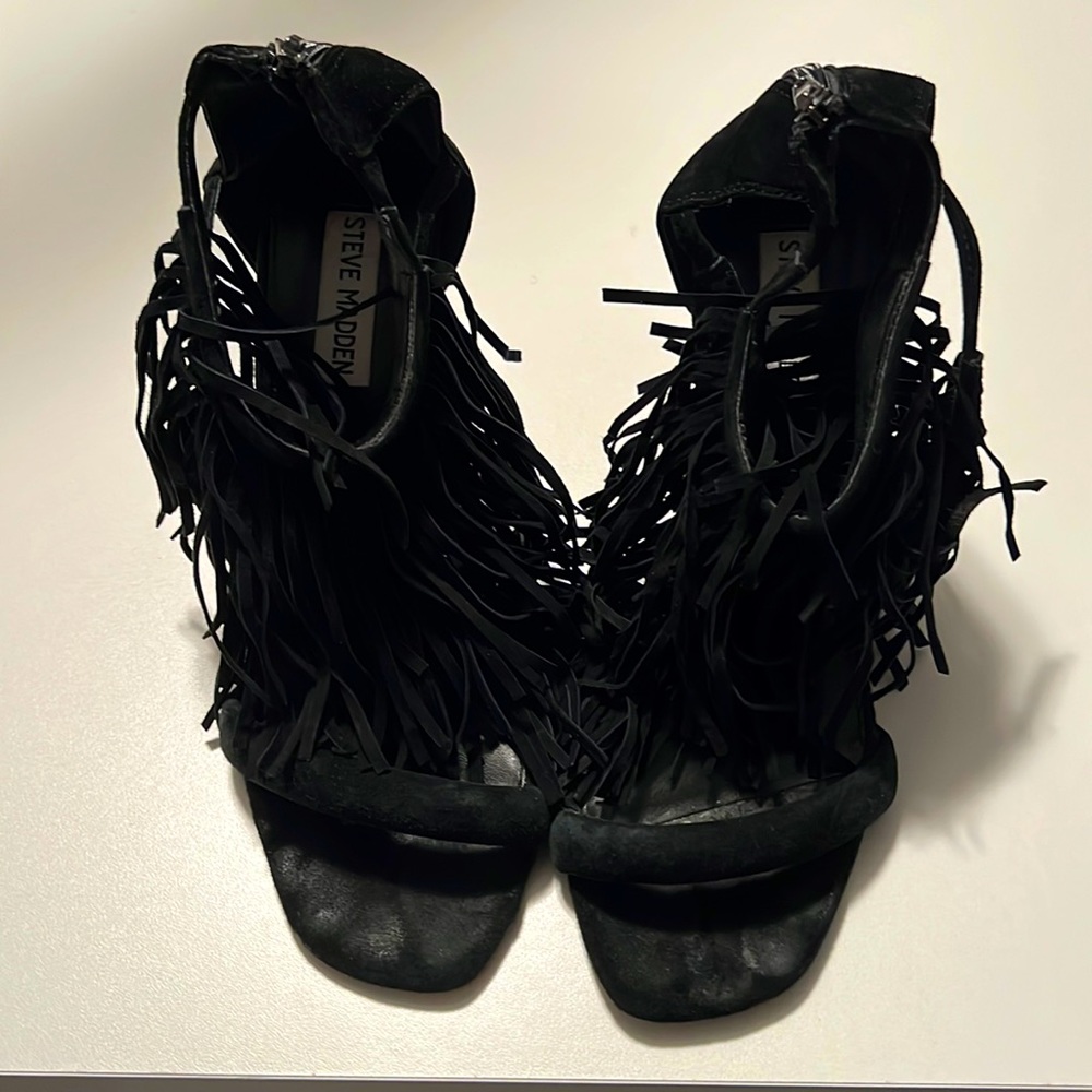 Black suede fringe Steve Madden sandals heels